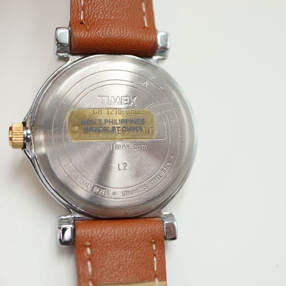 Carriage by Timex Classic Dress Watch 30mm Non Indiglo Two Tone Brown Leather - Picture 14 of 14
